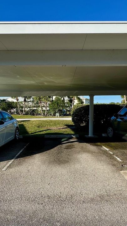 For Sale: $215,900 (2 beds, 2 baths, 1200 Square Feet)