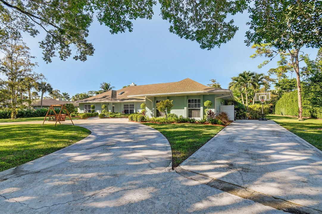 For Sale: $1,799,900 (5 beds, 4 baths, 4178 Square Feet)