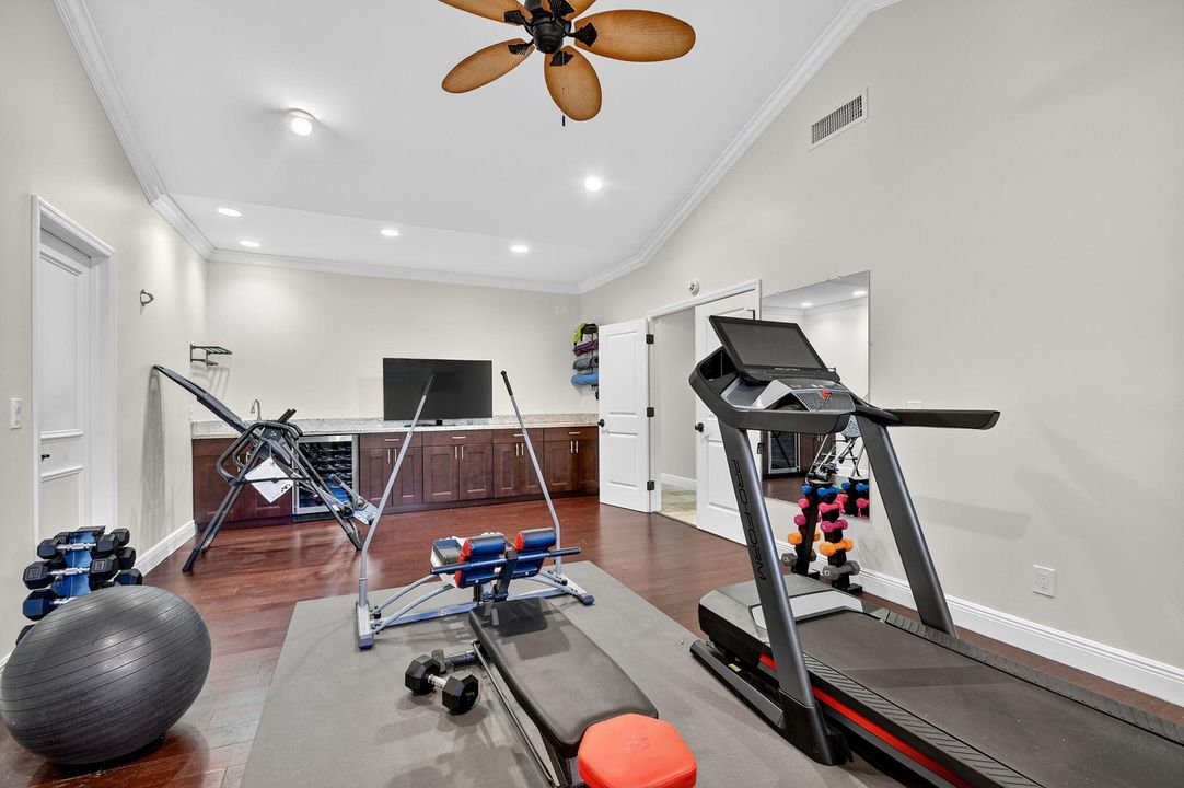 For Sale: $1,799,900 (5 beds, 4 baths, 4178 Square Feet)