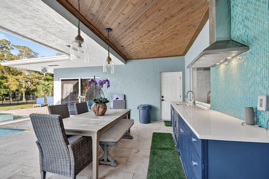 For Sale: $1,799,900 (5 beds, 4 baths, 4178 Square Feet)