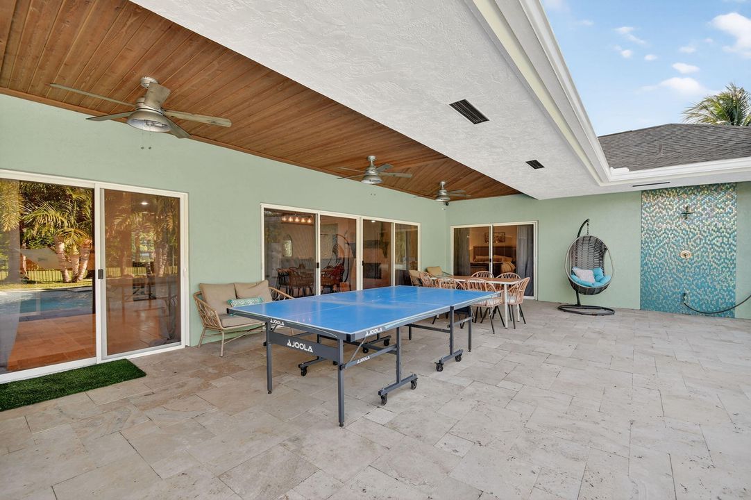 For Sale: $1,799,900 (5 beds, 4 baths, 4178 Square Feet)