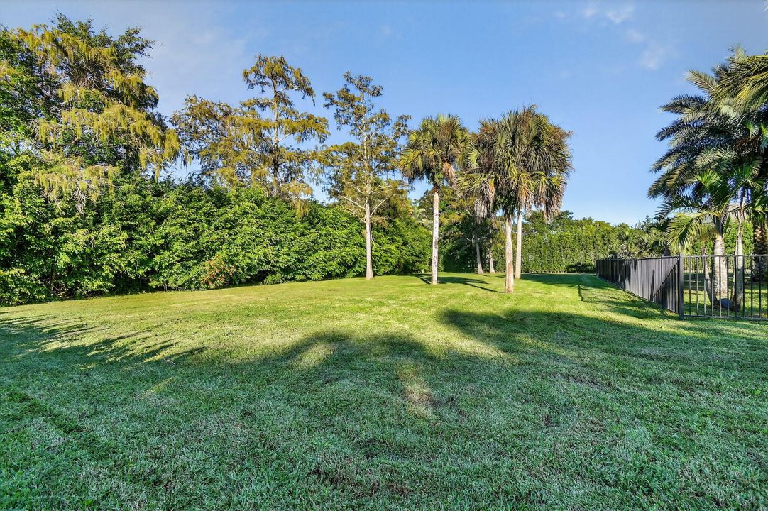 For Sale: $1,799,900 (5 beds, 4 baths, 4178 Square Feet)