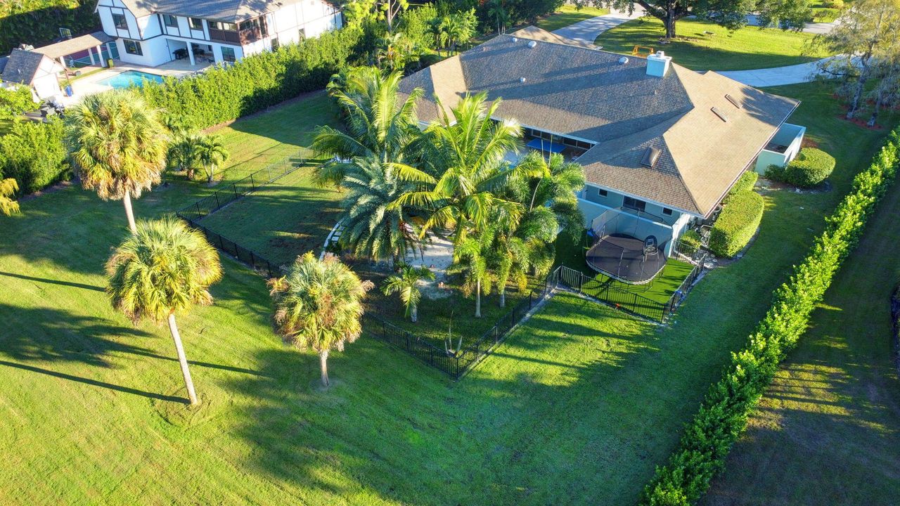 For Sale: $1,799,900 (5 beds, 4 baths, 4178 Square Feet)