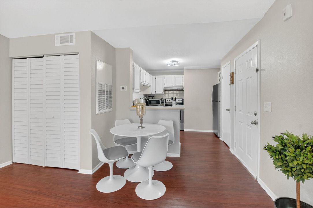 En Venta: $224,900 (1 camas, 1 baños, 586 Pies cuadrados)