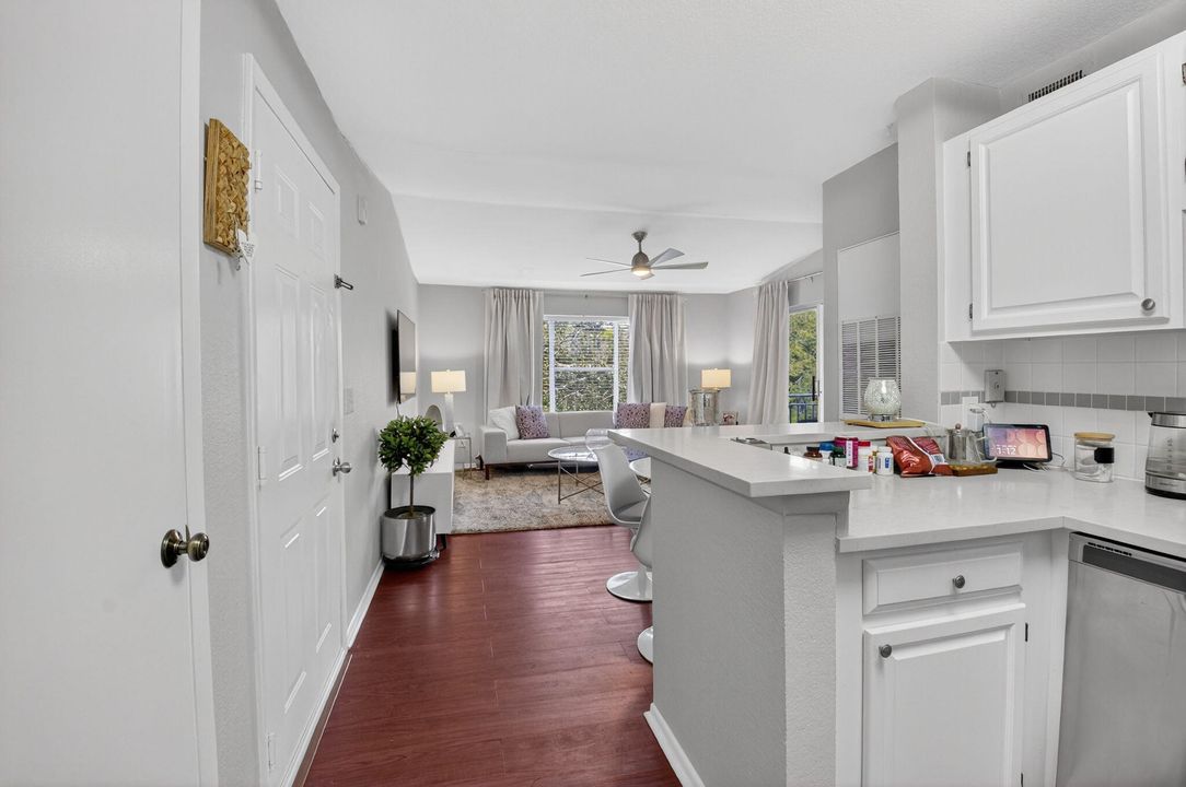 En Venta: $224,900 (1 camas, 1 baños, 586 Pies cuadrados)