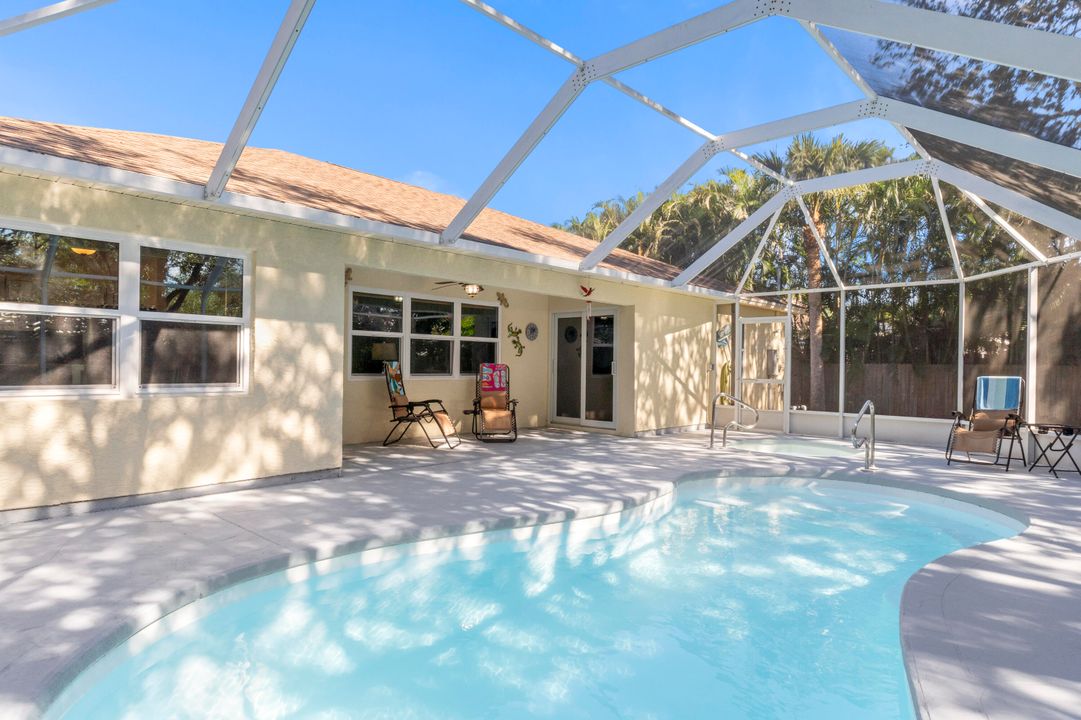 For Sale: $399,000 (3 beds, 2 baths, 1432 Square Feet)