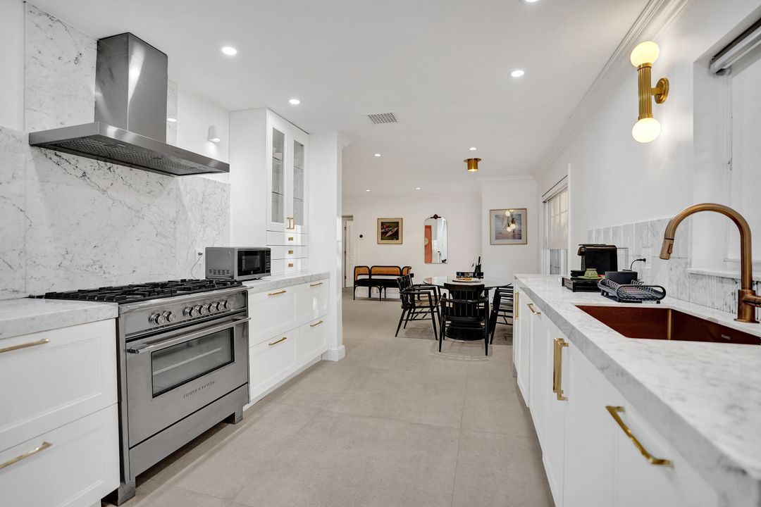 En Venta: $1,795,000 (3 camas, 2 baños, 1737 Pies cuadrados)