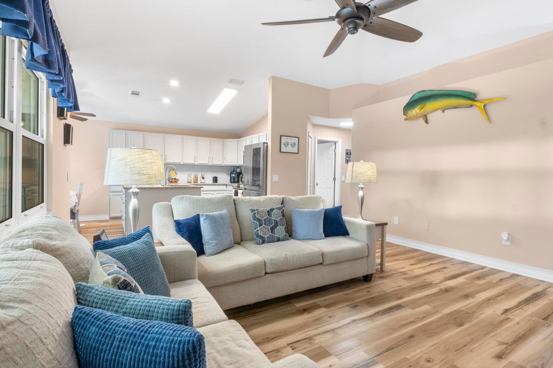 For Sale: $399,000 (3 beds, 2 baths, 1432 Square Feet)