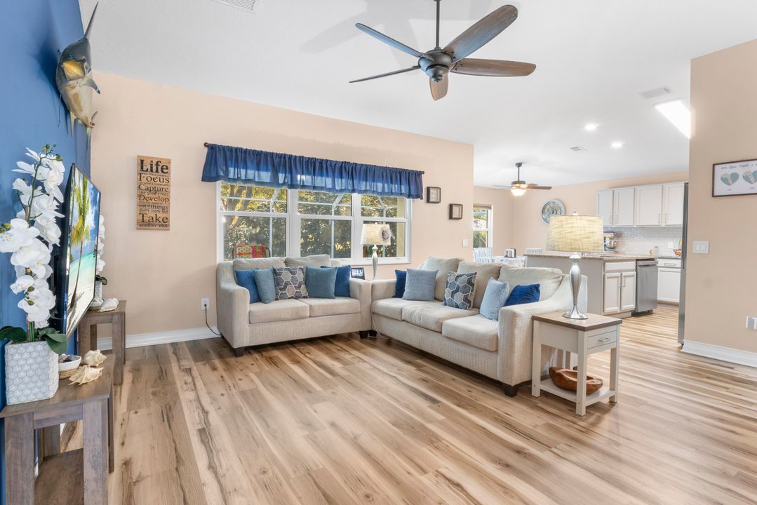 For Sale: $399,000 (3 beds, 2 baths, 1432 Square Feet)