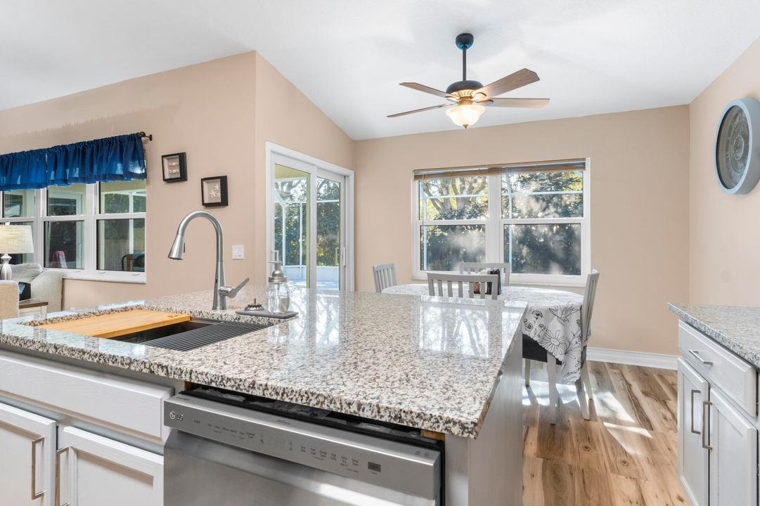 For Sale: $399,000 (3 beds, 2 baths, 1432 Square Feet)