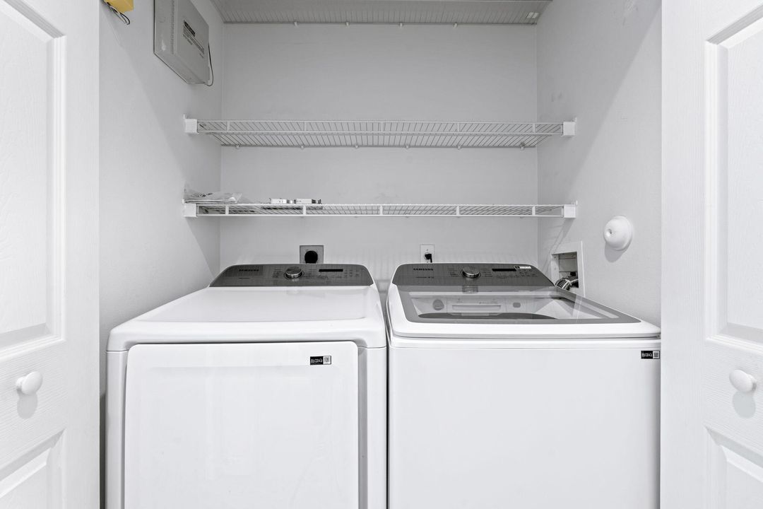 En Venta: $415,000 (3 camas, 2 baños, 1479 Pies cuadrados)