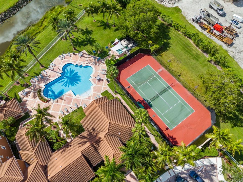 En Venta: $415,000 (3 camas, 2 baños, 1479 Pies cuadrados)