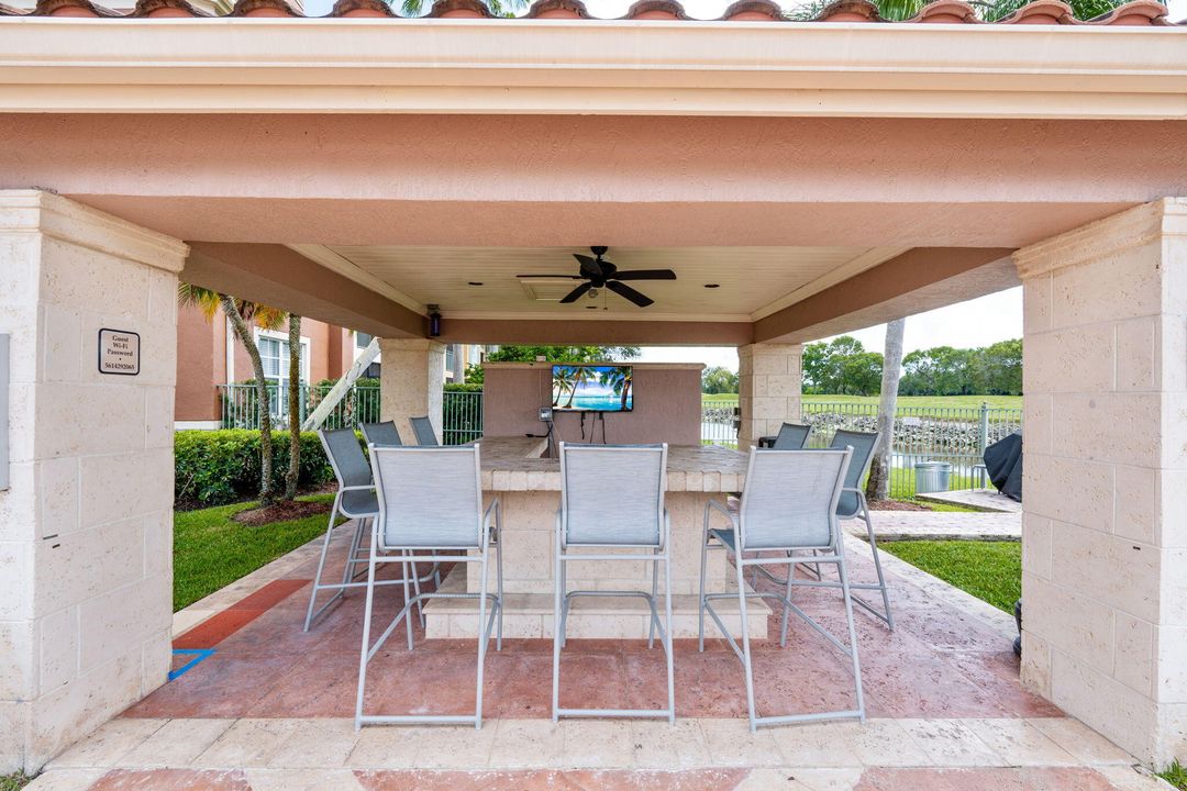 En Venta: $415,000 (3 camas, 2 baños, 1479 Pies cuadrados)