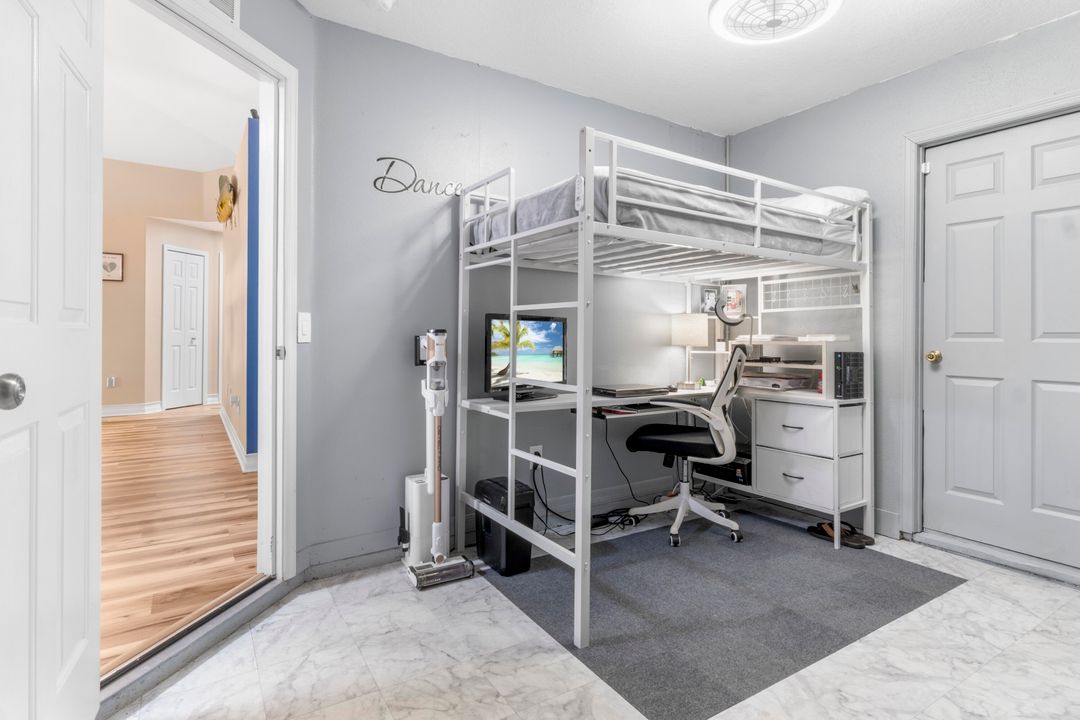 For Sale: $399,000 (3 beds, 2 baths, 1432 Square Feet)