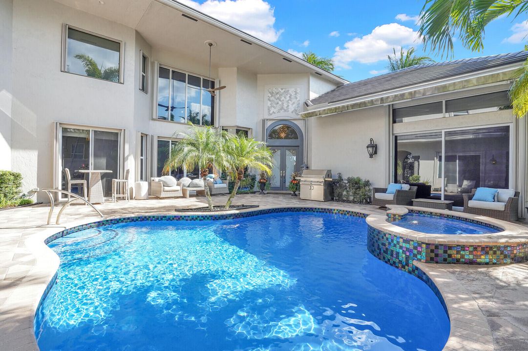 For Sale: $2,150,000 (5 beds, 4 baths, 4062 Square Feet)