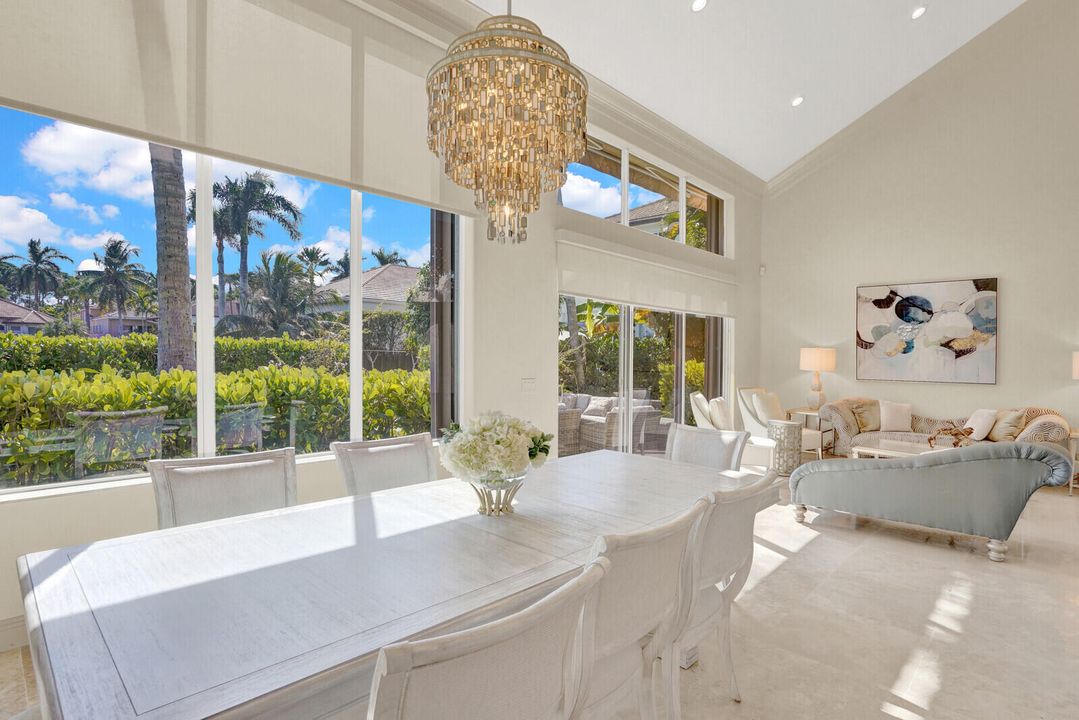 For Sale: $2,150,000 (5 beds, 4 baths, 4062 Square Feet)