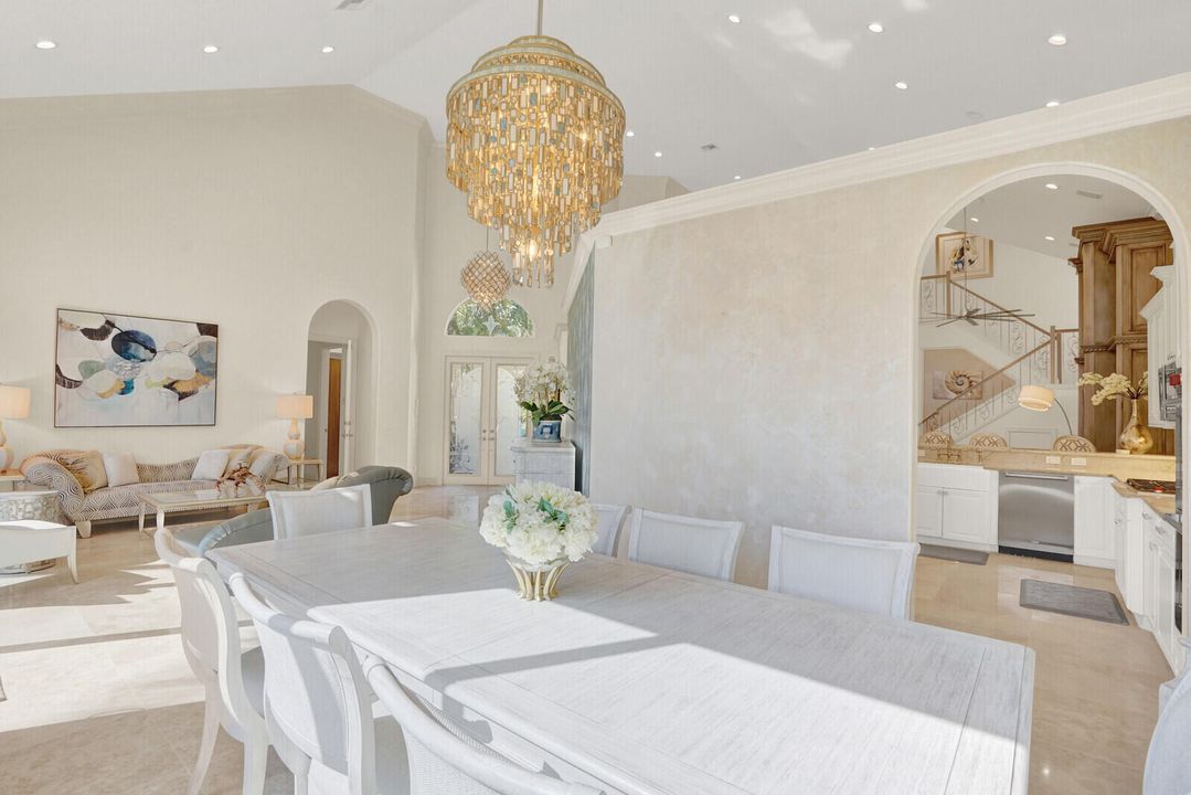 For Sale: $2,150,000 (5 beds, 4 baths, 4062 Square Feet)