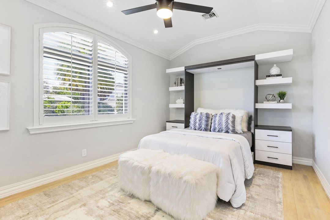 En Venta: $2,100,000 (5 camas, 3 baños, 2454 Pies cuadrados)