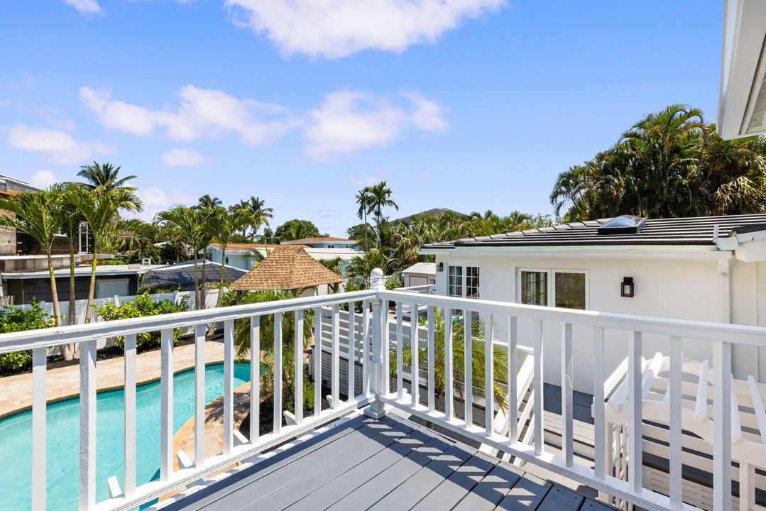 En Venta: $2,100,000 (5 camas, 3 baños, 2454 Pies cuadrados)