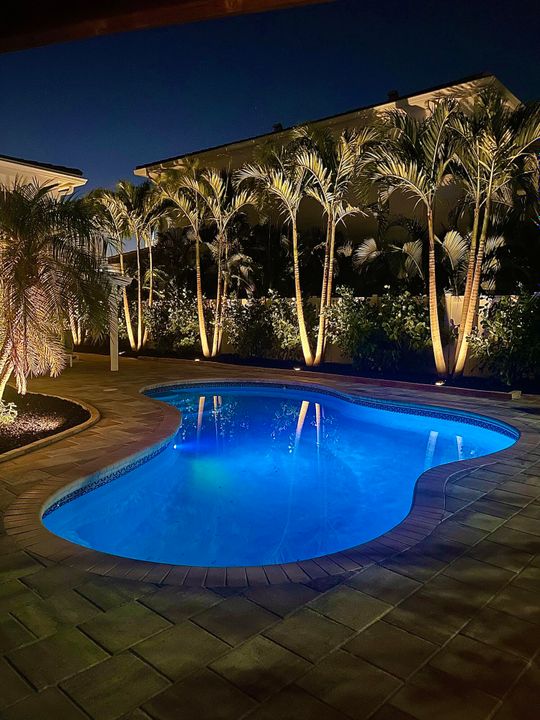 En Venta: $2,100,000 (5 camas, 3 baños, 2454 Pies cuadrados)