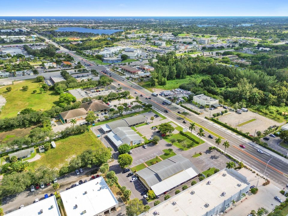 En Venta: $399,900 (0 camas, 0 baños, 1418 Pies cuadrados)