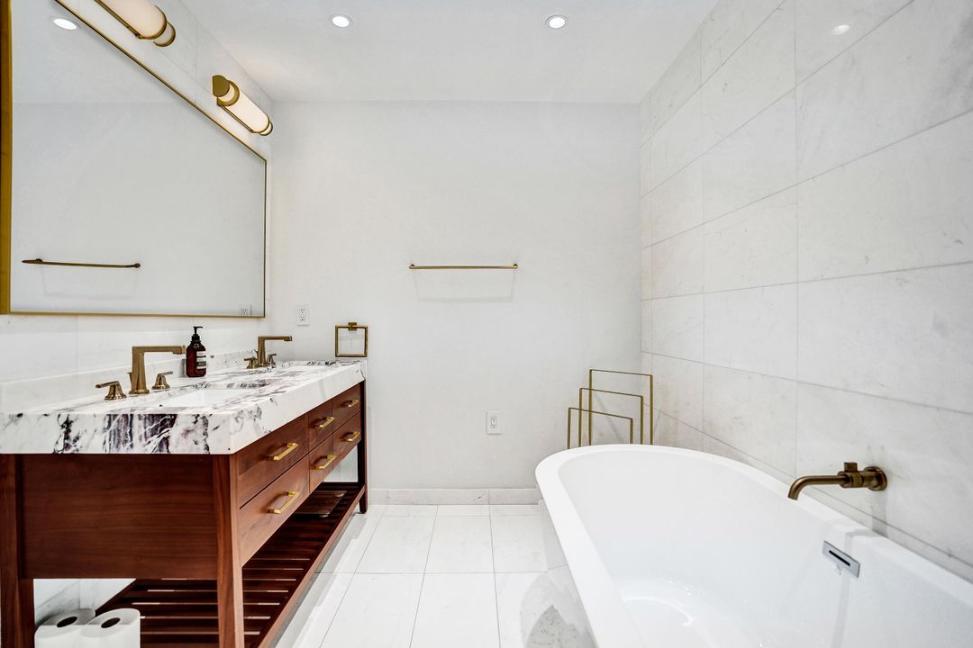 En Venta: $1,795,000 (3 camas, 2 baños, 1737 Pies cuadrados)