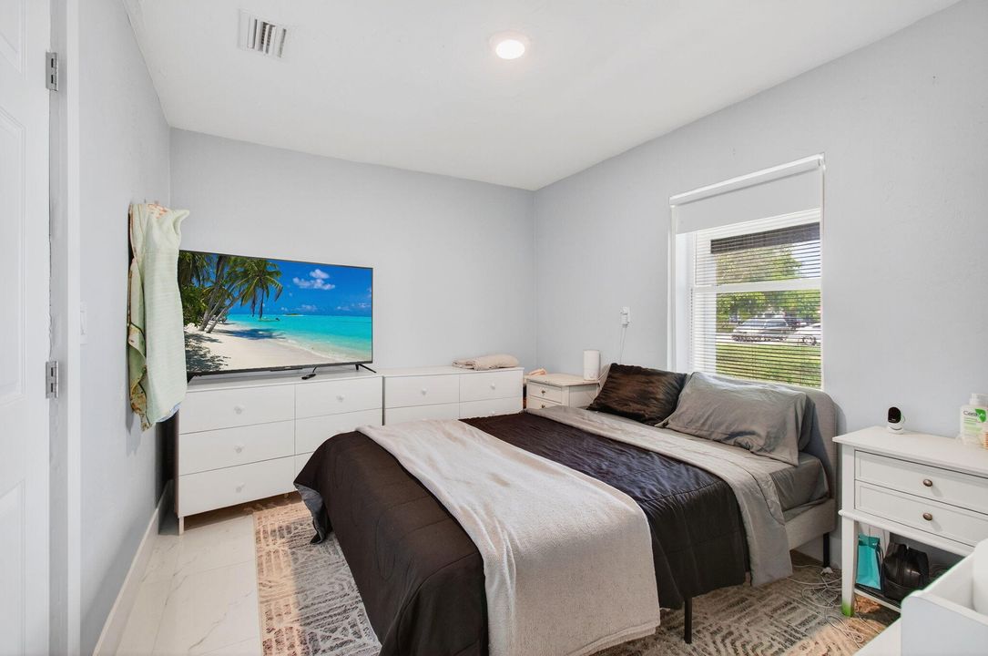 出租: $1,750 (1 贝兹, 1 浴室, 625 平方英尺)