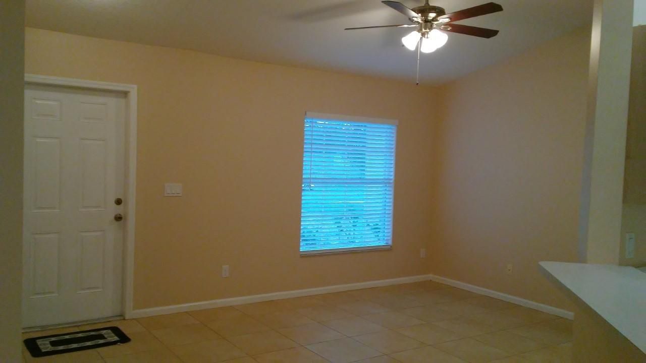 For Rent: $2,400 (3 beds, 2 baths, 1322 Square Feet)