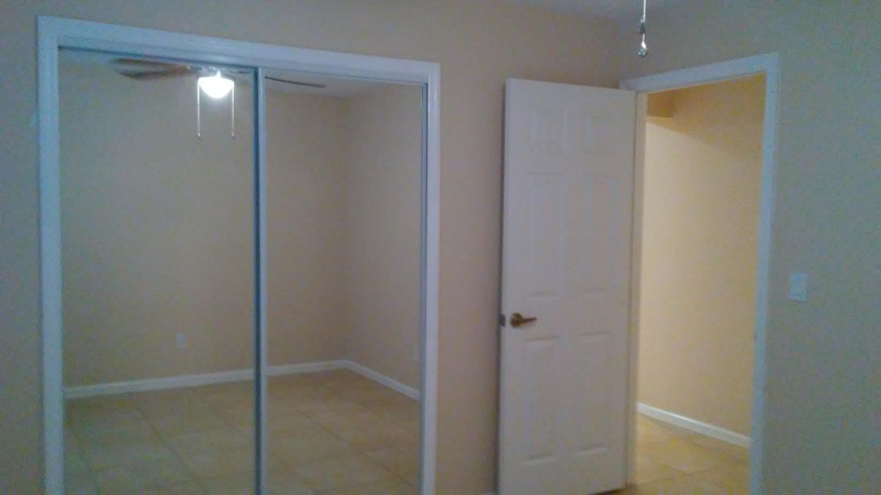 For Rent: $2,400 (3 beds, 2 baths, 1322 Square Feet)