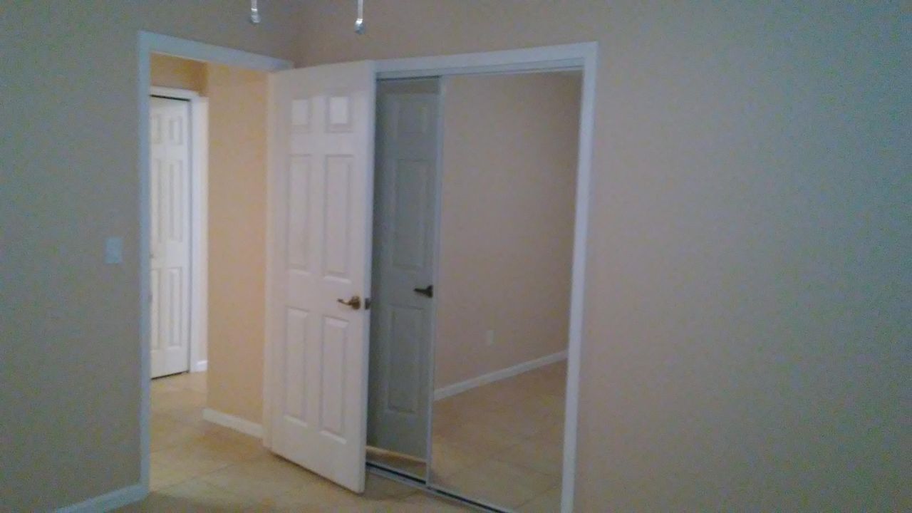 For Rent: $2,400 (3 beds, 2 baths, 1322 Square Feet)