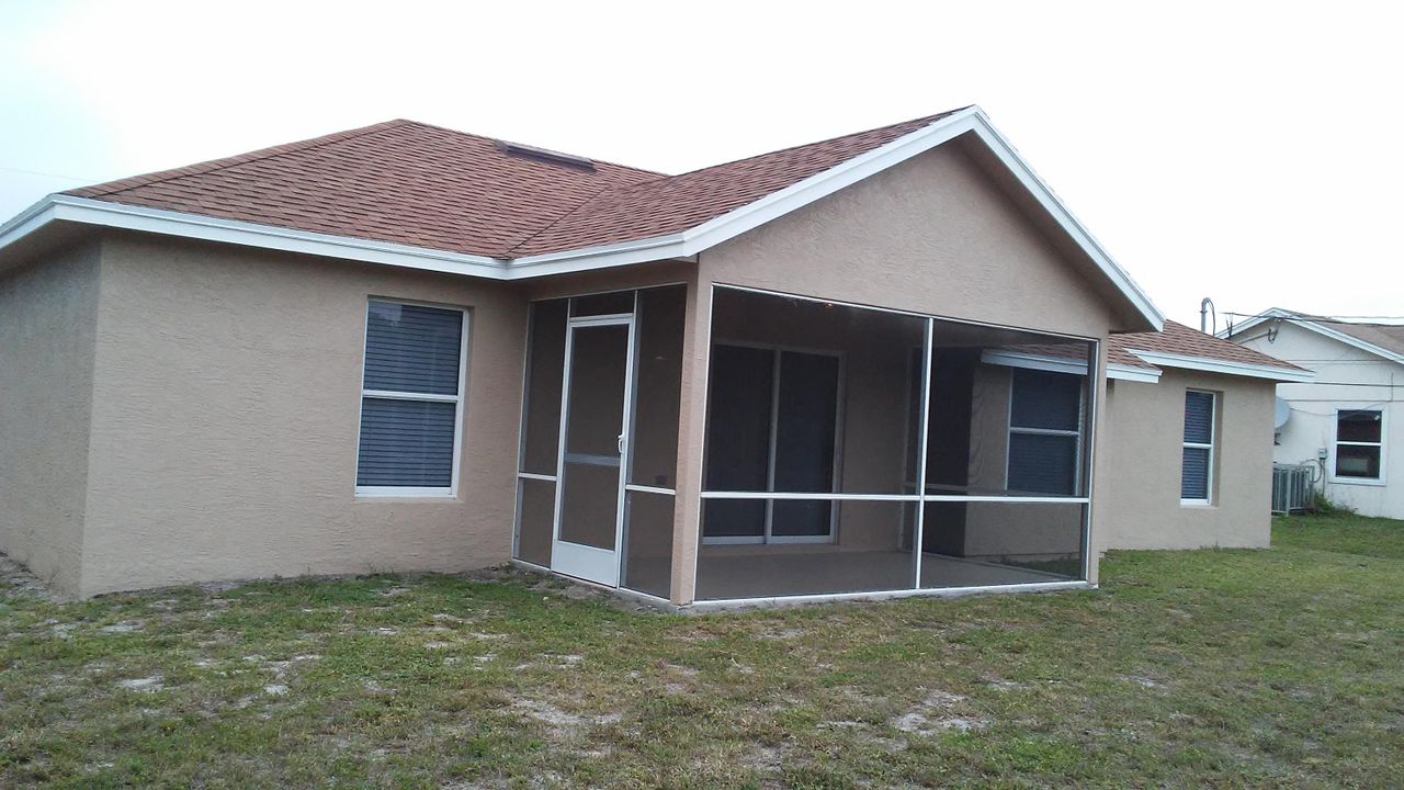 For Rent: $2,400 (3 beds, 2 baths, 1322 Square Feet)