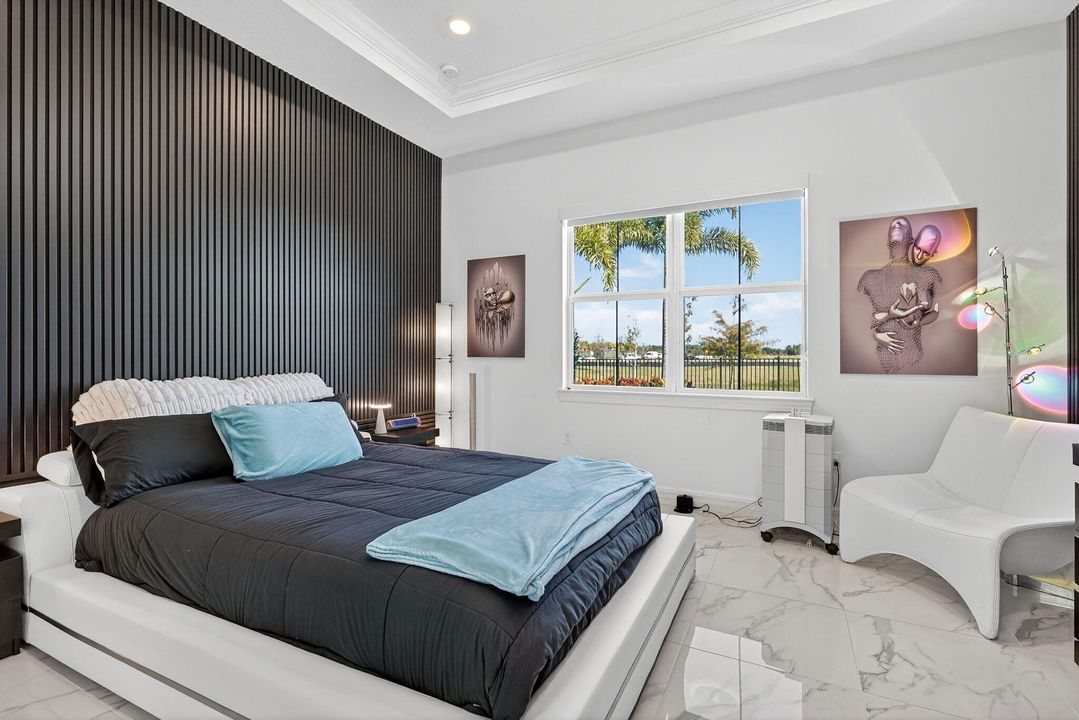 For Sale: $1,095,000 (3 beds, 2 baths, 2087 Square Feet)