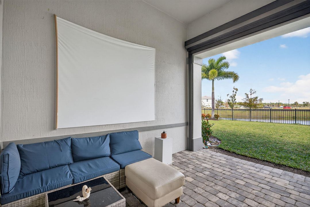 For Sale: $1,095,000 (3 beds, 2 baths, 2087 Square Feet)