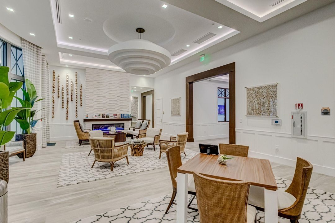 For Sale: $1,095,000 (3 beds, 2 baths, 2087 Square Feet)