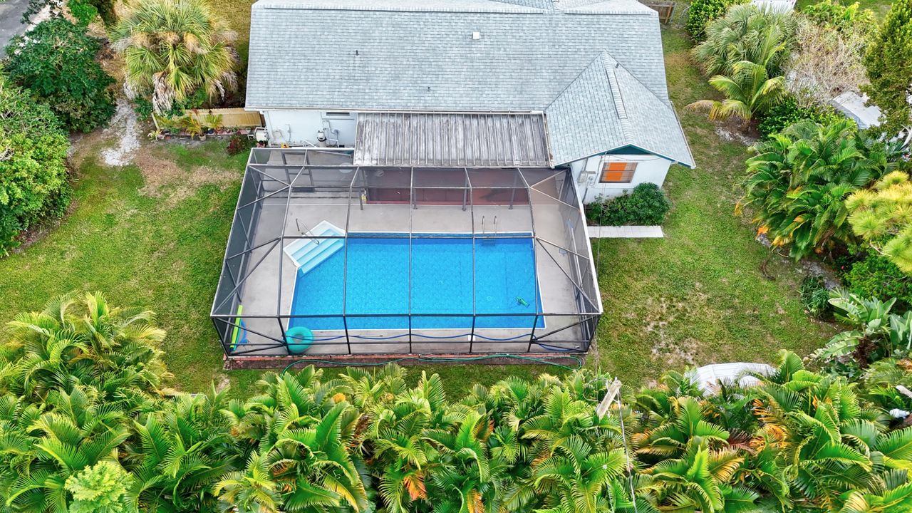 Active With Contract: $549,900 (3 beds, 2 baths, 1290 Square Feet)