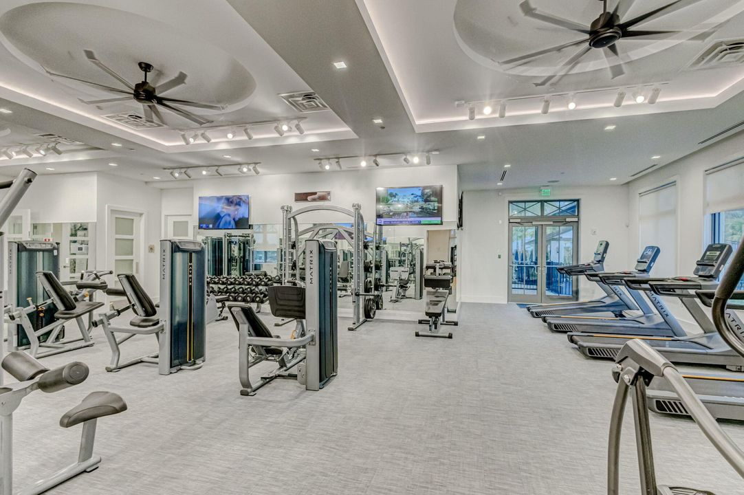 For Sale: $1,095,000 (3 beds, 2 baths, 2087 Square Feet)