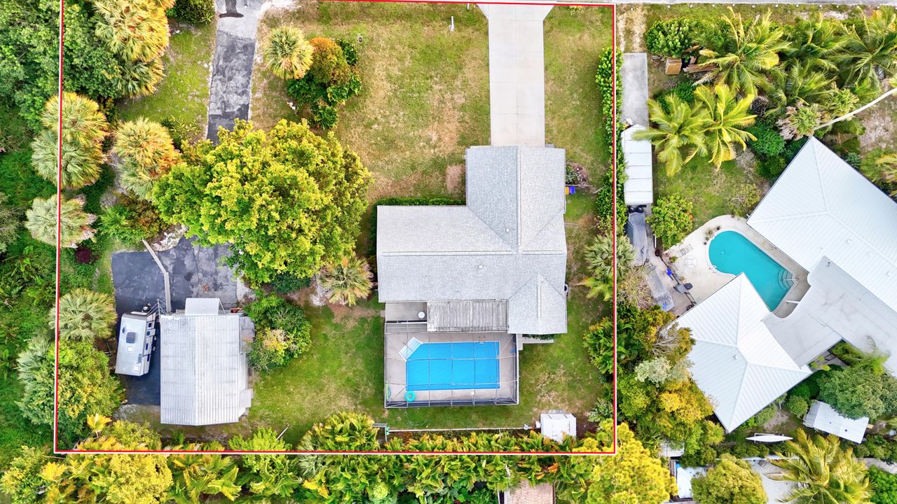 Active With Contract: $549,900 (3 beds, 2 baths, 1290 Square Feet)