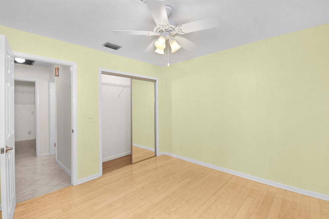 Active With Contract: $549,900 (3 beds, 2 baths, 1290 Square Feet)