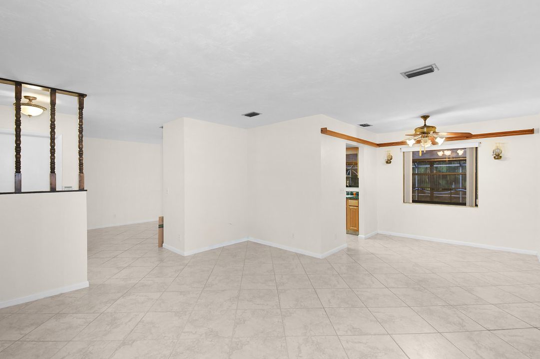 Active With Contract: $549,900 (3 beds, 2 baths, 1290 Square Feet)