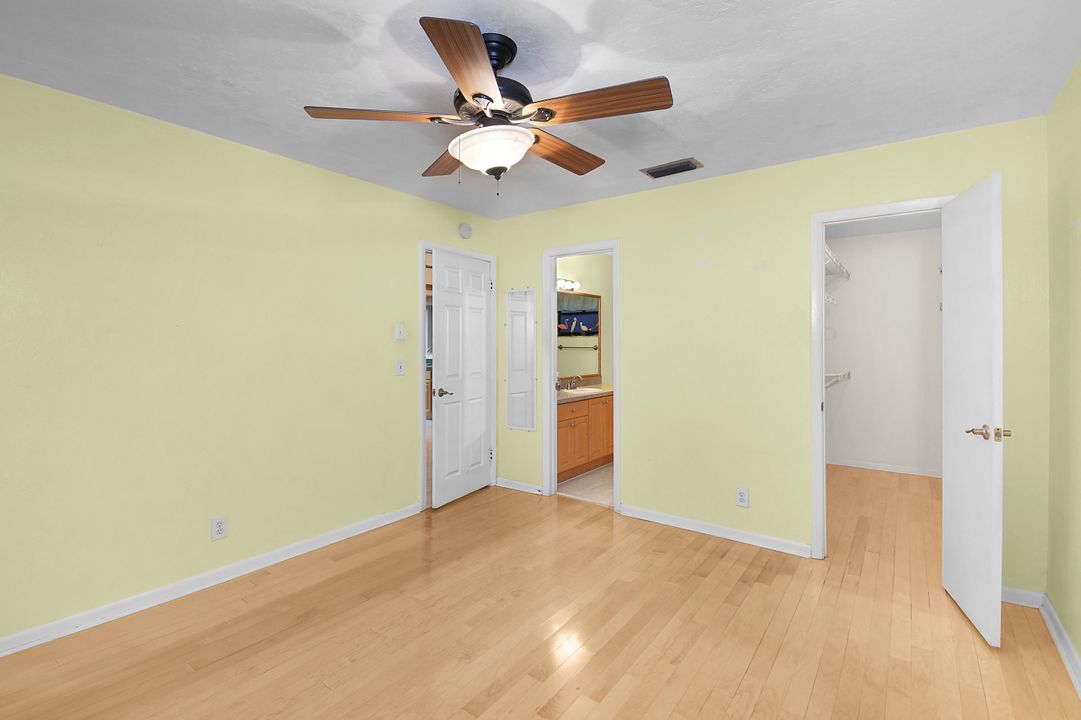 Active With Contract: $549,900 (3 beds, 2 baths, 1290 Square Feet)