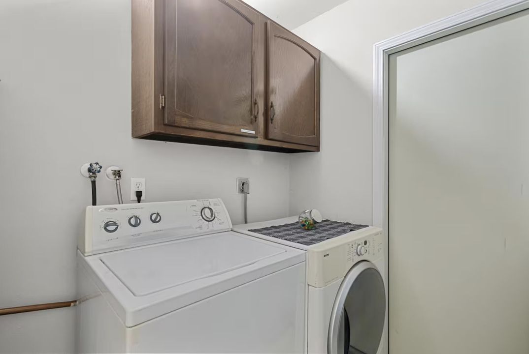 For Rent: $10,000 (2 beds, 2 baths, 1386 Square Feet)