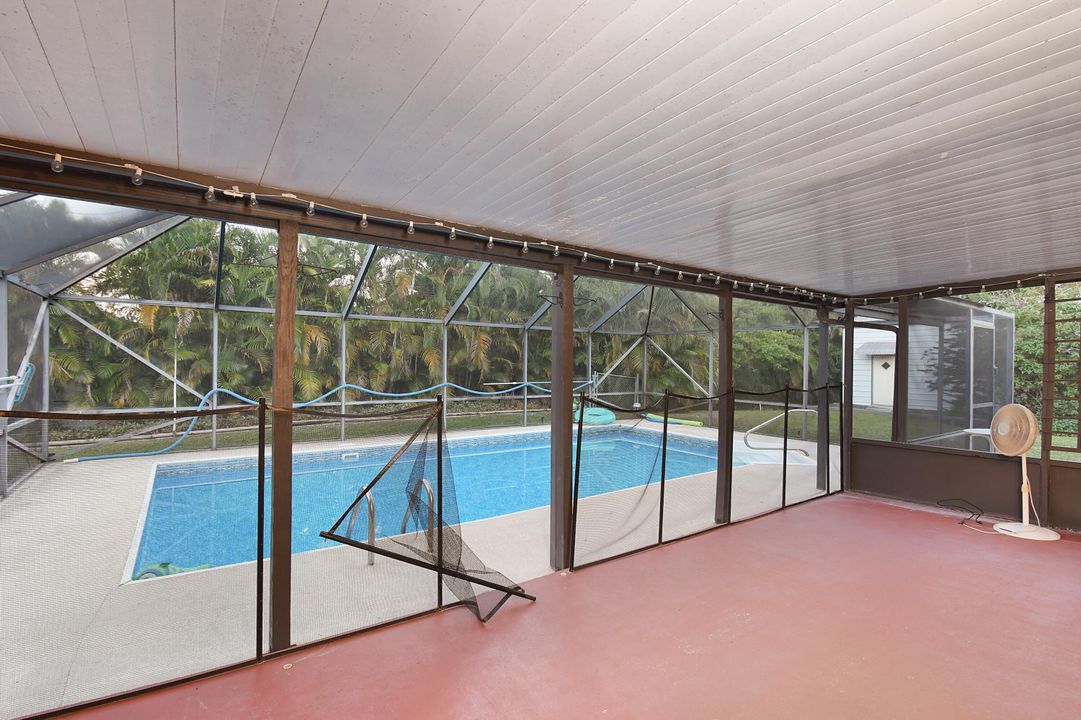 Active With Contract: $549,900 (3 beds, 2 baths, 1290 Square Feet)