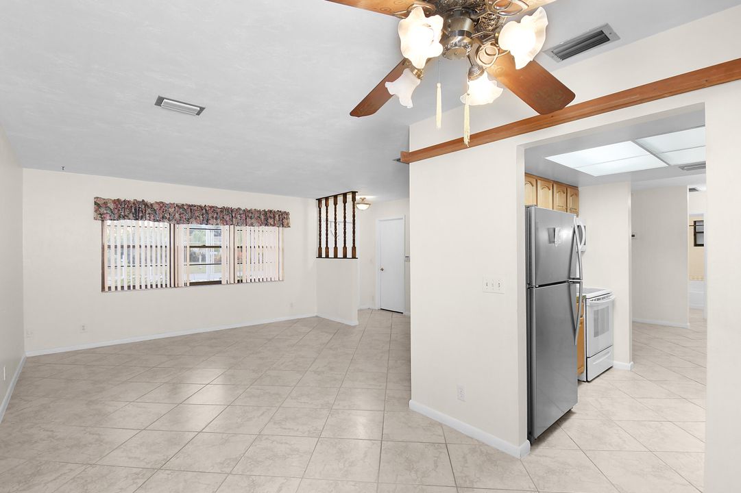 Active With Contract: $549,900 (3 beds, 2 baths, 1290 Square Feet)