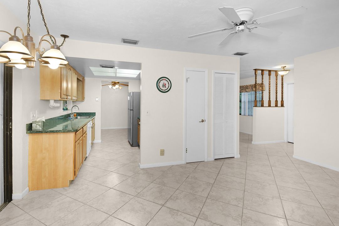 Active With Contract: $549,900 (3 beds, 2 baths, 1290 Square Feet)