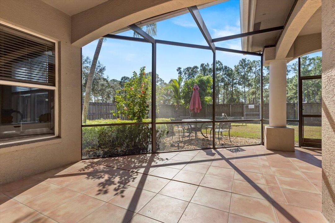 出租: $3,300 (4 贝兹, 3 浴室, 2453 平方英尺)