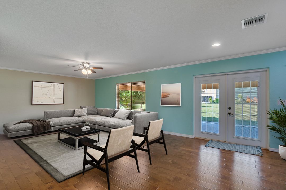 For Sale: $419,000 (4 beds, 2 baths, 2600 Square Feet)