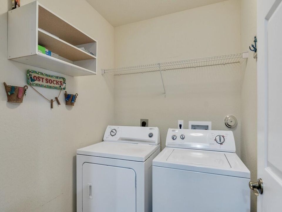 For Sale: $419,000 (4 beds, 2 baths, 2600 Square Feet)