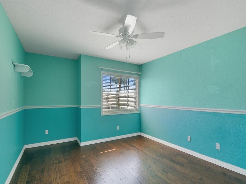 For Sale: $419,000 (4 beds, 2 baths, 2600 Square Feet)