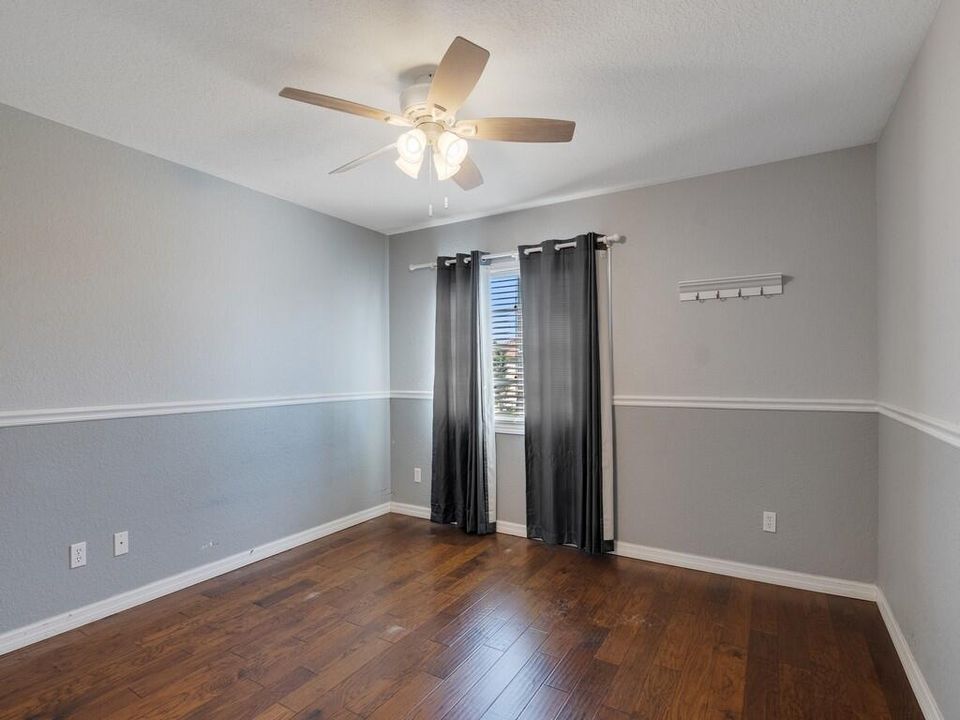 For Sale: $419,000 (4 beds, 2 baths, 2600 Square Feet)