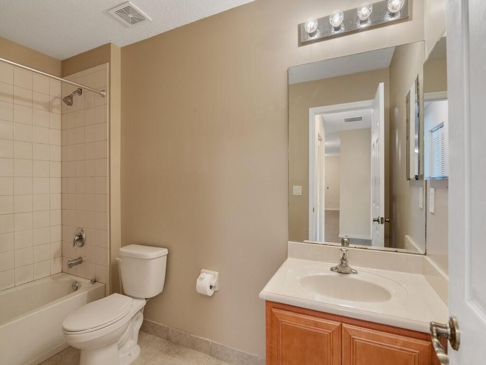 For Sale: $419,000 (4 beds, 2 baths, 2600 Square Feet)